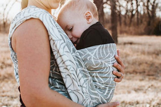 Bijou Wear Canopy Mist long woven baby wrap. Grey with white swirls on a white weft