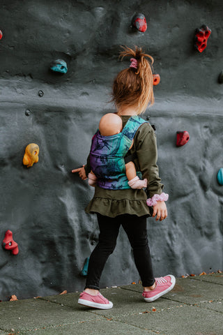 Doll Carrier in Jurassic Park - New Era print