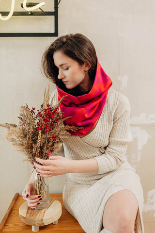 Lovka My Valentine & Sugilite Snood