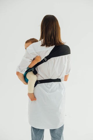 LennyHip Hip sling baby carrier in airglow design