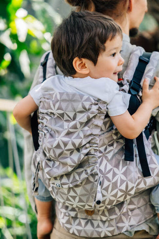 Lenny Light soft structured baby carrier Hexaflowers - Mirror