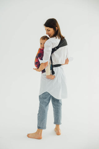 LennyHip Hip Sling Baby Carrier in Jurassic Park New Era Design