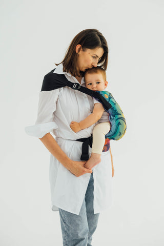 LennyHip Hip Sling Baby Carrier in Jurassic Park New Era Design