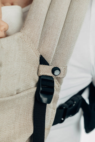 Baby carrier hood in design Peanut Butter