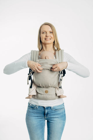 Baby carrier hood in design Peanut Butter